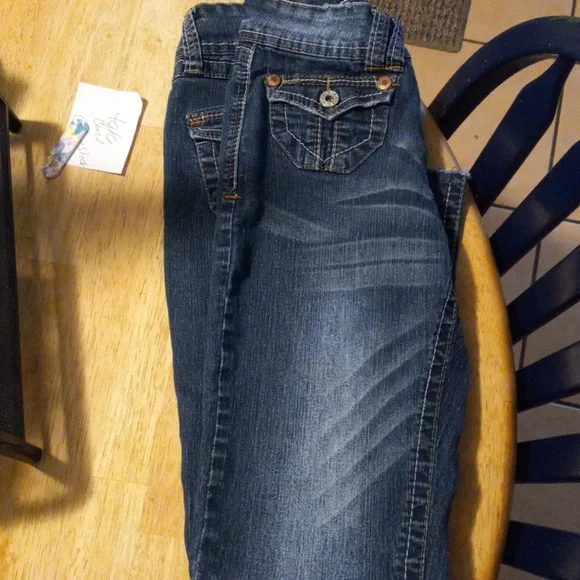 Jeans raw hem super cute - Picture 6 of 7